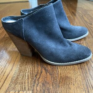 Dolce Vita Hollis Mules- Dark gray Charcoal Suede Western Heel